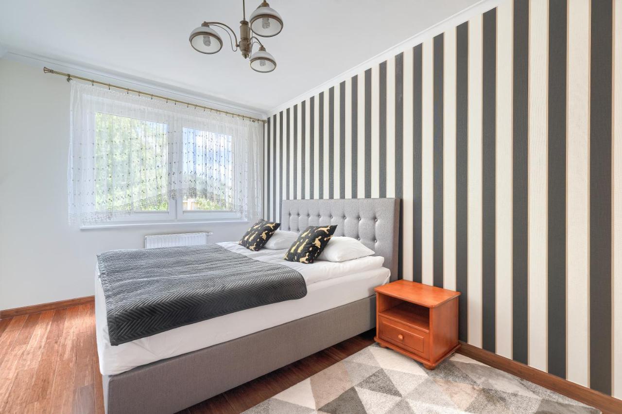 Apartamenty Bursztynowe Komnaty ダルウフコ エクステリア 写真
