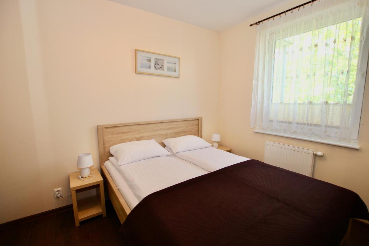 Apartamenty Bursztynowe Komnaty ダルウフコ エクステリア 写真