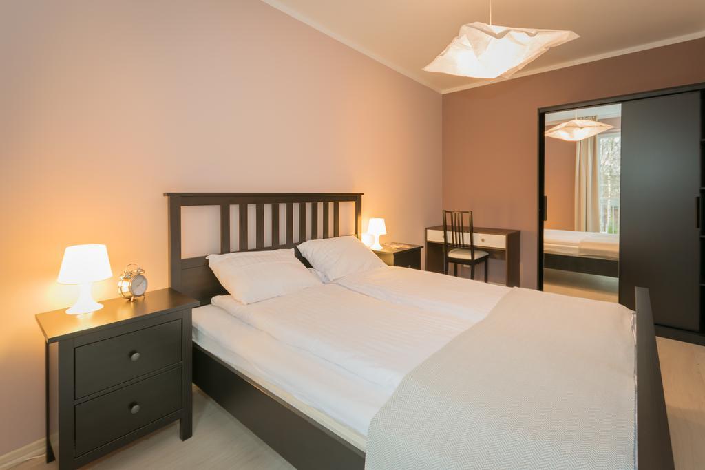Apartamenty Bursztynowe Komnaty ダルウフコ エクステリア 写真
