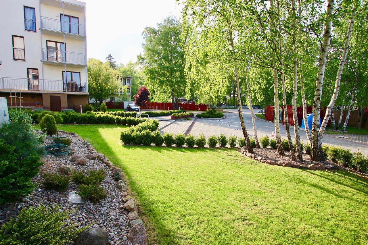 Apartamenty Bursztynowe Komnaty ダルウフコ エクステリア 写真