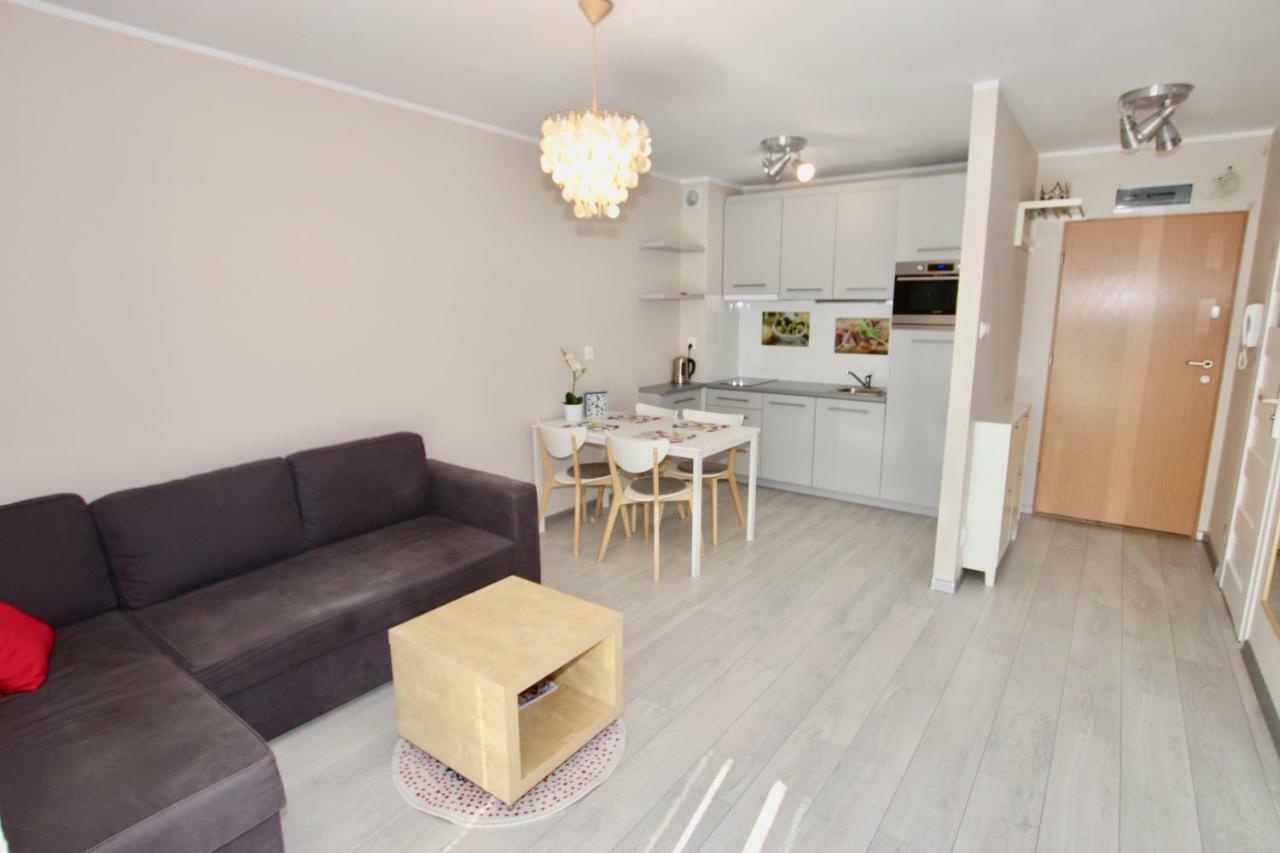 Apartamenty Bursztynowe Komnaty ダルウフコ エクステリア 写真
